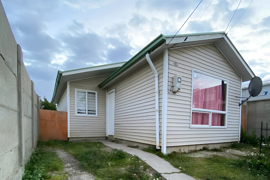 Fachada de casa en venta parque japones pasaje parque japones punta arenas